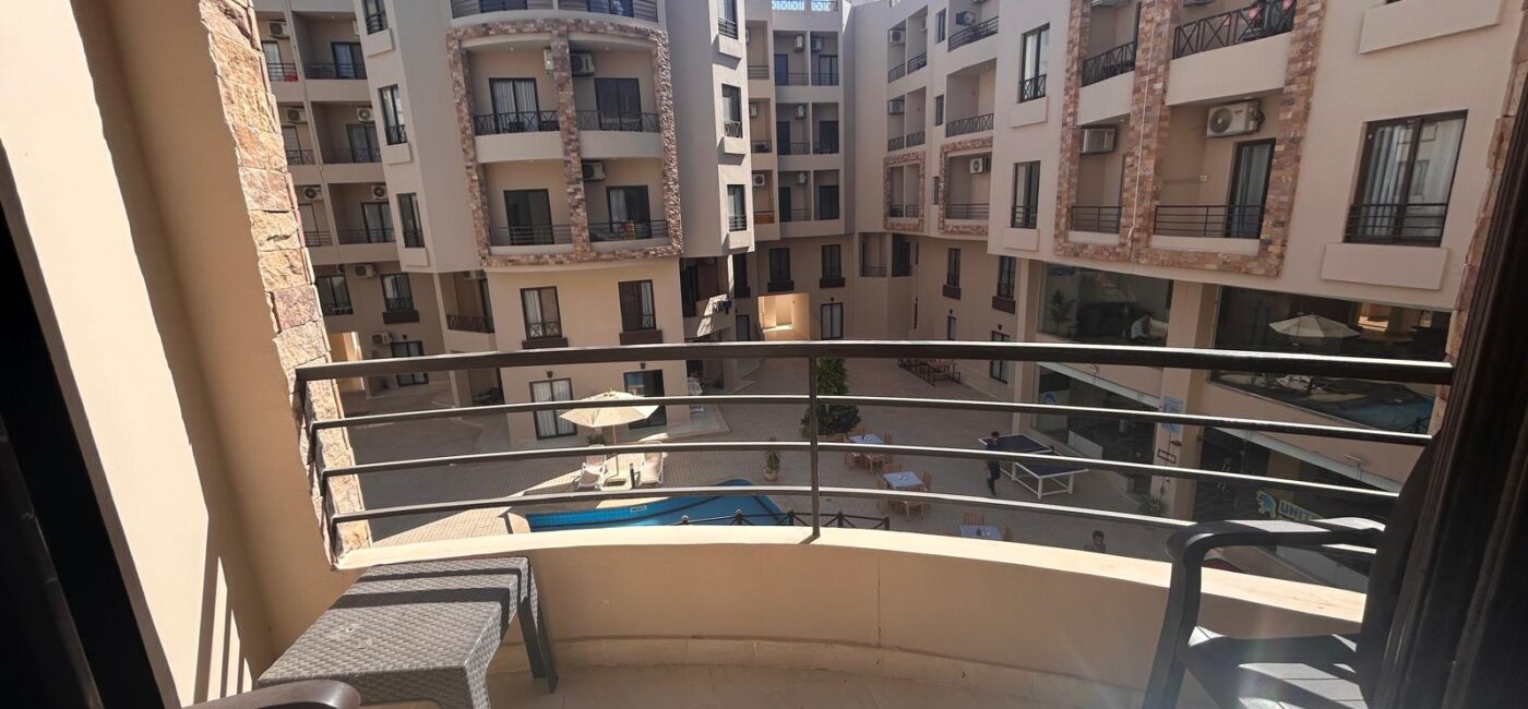 Aqua Tropical Resort 2 Bedroom Apartment For Sale www.hurghadaapartmentsales.com 7